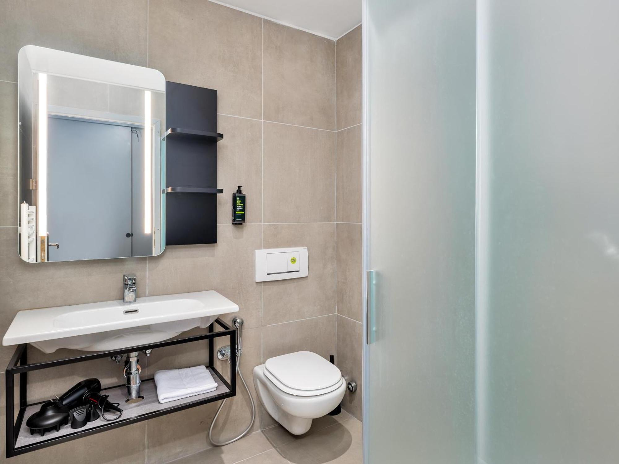 B&B Hotel Alba ภายนอก รูปภาพ
