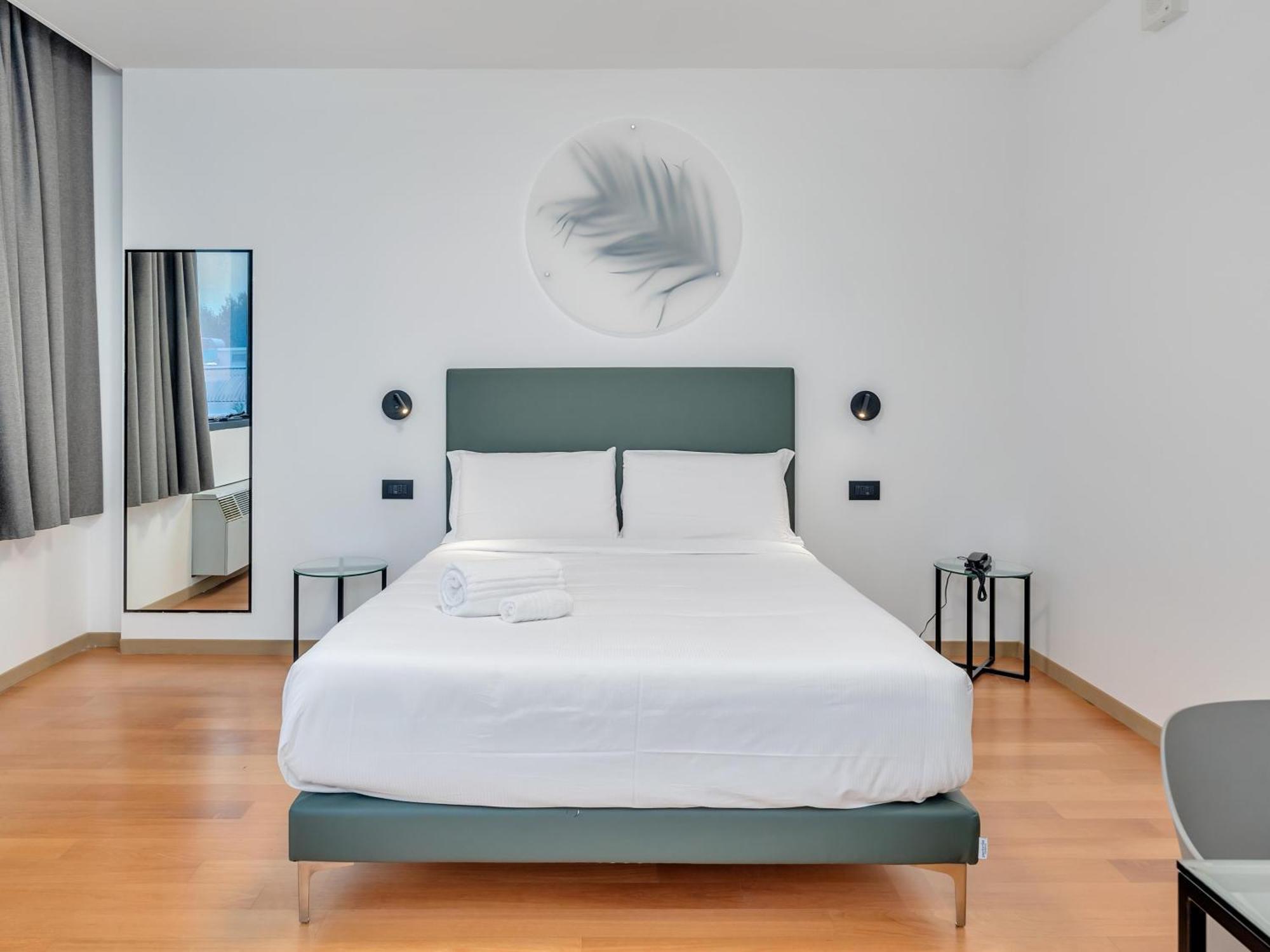 B&B Hotel Alba ภายนอก รูปภาพ