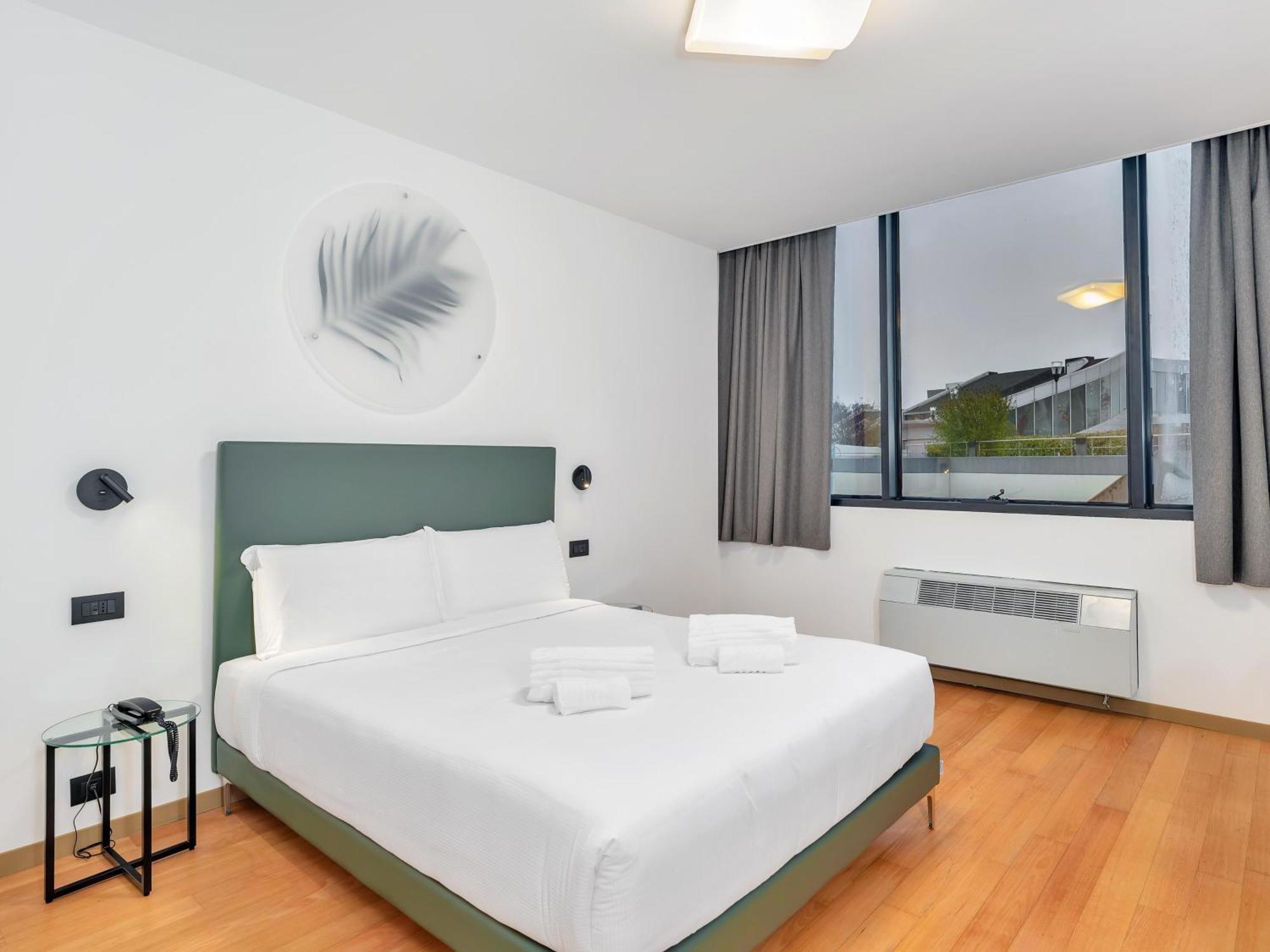 B&B Hotel Alba ภายนอก รูปภาพ