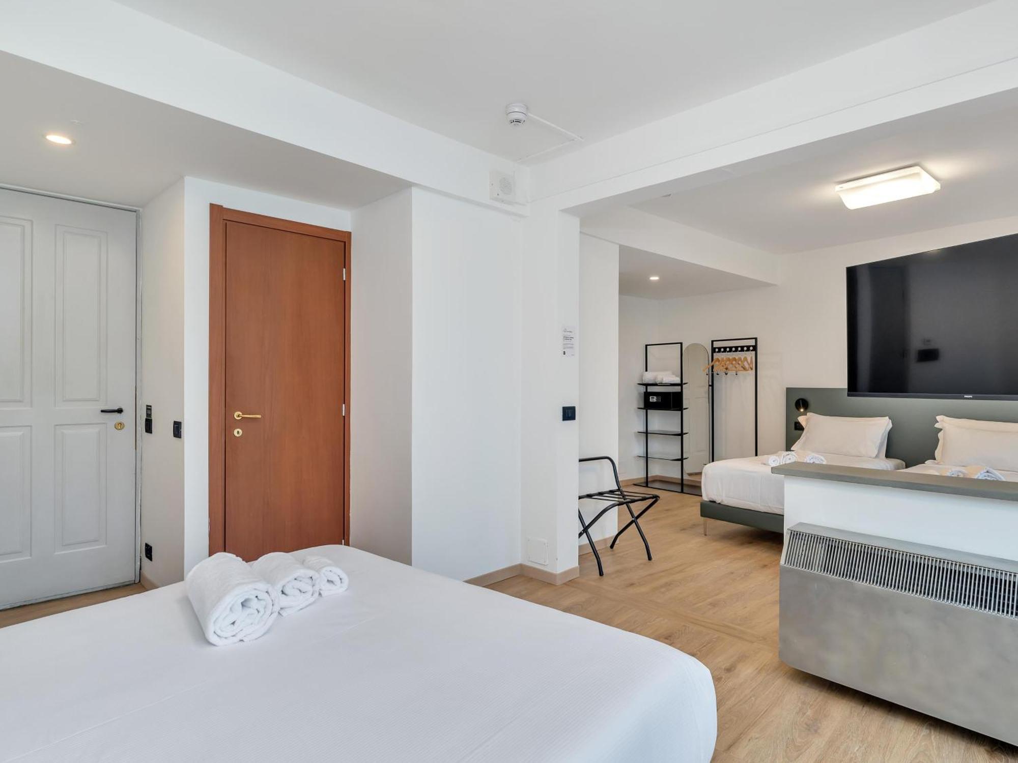 B&B Hotel Alba ภายนอก รูปภาพ